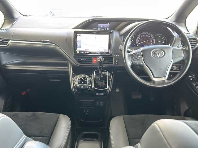 トヨタ エスクァイア Gi プレミアムパッケージ 岐阜県 2019(令1)年 6.3万km ホワイトパールクリスタルシャイン /カロッツェリアナビ//フルセグＴＶ//トヨタセーフティセンス/(プリクラッシュセーフティ)/(レーンディパーチャーアラート)/(オートマチックハイビーム)/(先行車発進告知機能)//クルーズコントロール//クリアランスソナー//前席シートヒーター//両側パワースライドドア//前後ドライブレコーダー//バックカメラ//ビルトインＥＴＣ//スペアキー//純正15インチAW//純正ドアバイザー