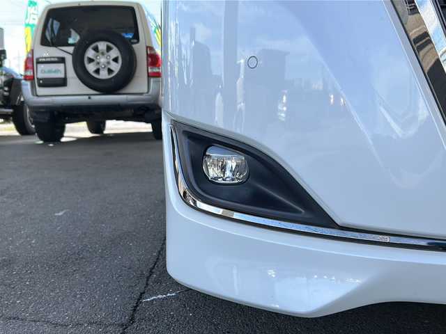 トヨタ エスクァイア Gi プレミアムパッケージ 岐阜県 2019(令1)年 6.3万km ホワイトパールクリスタルシャイン /カロッツェリアナビ//フルセグＴＶ//トヨタセーフティセンス/(プリクラッシュセーフティ)/(レーンディパーチャーアラート)/(オートマチックハイビーム)/(先行車発進告知機能)//クルーズコントロール//クリアランスソナー//前席シートヒーター//両側パワースライドドア//前後ドライブレコーダー//バックカメラ//ビルトインＥＴＣ//スペアキー//純正15インチAW//純正ドアバイザー