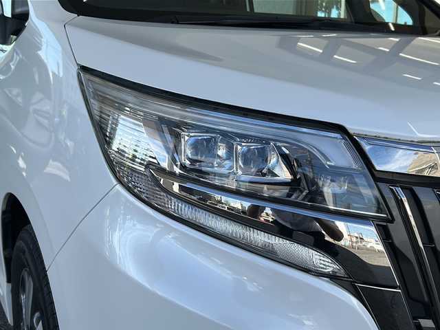 トヨタ エスクァイア Gi プレミアムパッケージ 岐阜県 2019(令1)年 6.3万km ホワイトパールクリスタルシャイン /カロッツェリアナビ//フルセグＴＶ//トヨタセーフティセンス/(プリクラッシュセーフティ)/(レーンディパーチャーアラート)/(オートマチックハイビーム)/(先行車発進告知機能)//クルーズコントロール//クリアランスソナー//前席シートヒーター//両側パワースライドドア//前後ドライブレコーダー//バックカメラ//ビルトインＥＴＣ//スペアキー//純正15インチAW//純正ドアバイザー