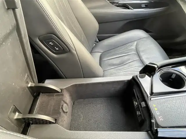 トヨタ ＭＩＲＡＩ 東京都 2021(令3)年 4.7万km ダークブルーマイカ ワンオーナー/純正メモリナビ/　フルセグTV/Bluetooth/CD/USB/Miracast/アラウンドビューモニター/トヨタチームメイト/・アドバンストドライブ/・アドバンストパーク/トヨタセーフティセンス/・プリクラッシュセーフティ/・レーントレーシングアシスト/・レーダークルーズコントロール/・ロードサインアシスト/・発信遅れ告知機能/ヘッドアップディスプレイ/アクティブサウンドシステム（ASC）/LEDヘッドライト/オートマチックハイビーム/ステアリングスイッチ/ステアリングヒーター/全席シートヒーター・シートクーラー/ビルトインETC2.0/純正19インチアルミホイール/純正フロアマット/SNOWモード/カーテンエアバック/プッシュスタート/スマートキー/取扱説明書/保証書