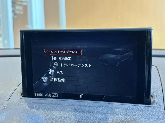 アウディ Ａ３ セダン 30TFSI スポーツ 宮城県 2020(令2)年 4.6万km グレイシアホワイトメタリック Sラインパッケージ/アシスタンスパッケージ/コンビニエンスパッケージ/ナビゲーションパッケージ/純正ナビ/（AM/FM/USB/CD/DVD/BT/ワンセグ）/レーダークルーズコントロール/バックカメラ/前後ドライブレコーダー/純正フロアマット/D席パワーシート/D+N席シートヒーター/純正18インチアルミホイール/スペアキー×１/保証書・取扱説明書