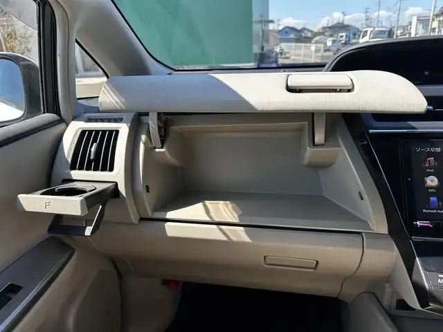 トヨタ プリウス α S ツーリングセレクション 宮城県 2014(平26)年 10.1万km スーパーホワイトⅡ 社外9型ナビ/【CD・DVD・SD・BT・USB・フルセグTV】/バックカメラ/純正17インチAW/純正エアロ/革巻きステアリング/ステアリングスイッチ/電動格納ミラー/ウィンカーミラー/オートライト/LEDヘッドライト/LEDフォグライト/スマートキー/ETC