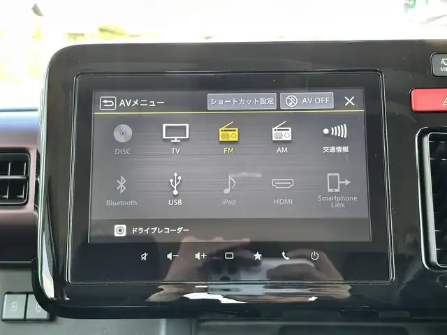 スズキ スペーシア カスタム HYBRID XS ターボ 宮城県 2024(令6)年 0.3万km ピュアホワイトパール/ブラック2トーン 全方位モニター付メモリーナビゲーション/・メモリーナビゲーション/・9インチディスプレイ/・地デジTV/・AM/FMラジオ/・スマートフォン連携/（AppleCarPlay/AndroidAuto）/・全方位モニター用カメラ/・USBソケット/＝＝＝/ワンオーナー/セーフティサポート/・デュアルセンサーブレーキサポート2/・誤発進抑制機能（前方/後方）/・低速時ブレーキサポート（前進/後退）/・車線逸脱警報機能/・車線逸脱抑制機能/・車線維持支援機能/・ふらつき警報機能/・発進お知らせ機能/・標識認識機能/・ハイビームアシスト/・アダプティブクルーズコントロール/ETC/前後ドライブレコーダー/両側パワースライドドア/ハーフレザーシート/シートヒーター/ステアリングヒーター/革巻きステアリング/パドルシフト/LEDヘッドランプ/フォグランプ/オートライト/スマートキー＆プッシュスタート/アイドリングストップ/純正15インチアルミホイール/ドアバイザー/フロアマット/W/サイド/カーテンエアバッグ