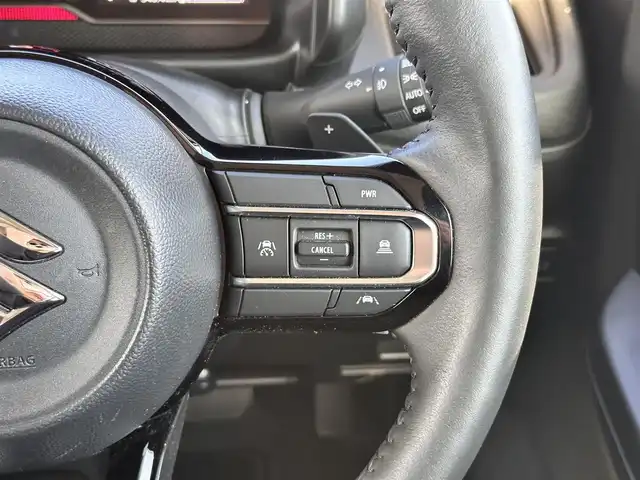 スズキ スペーシア カスタム HYBRID XS ターボ 宮城県 2024(令6)年 0.3万km ピュアホワイトパール/ブラック2トーン 全方位モニター付メモリーナビゲーション/・メモリーナビゲーション/・9インチディスプレイ/・地デジTV/・AM/FMラジオ/・スマートフォン連携/（AppleCarPlay/AndroidAuto）/・全方位モニター用カメラ/・USBソケット/＝＝＝/ワンオーナー/セーフティサポート/・デュアルセンサーブレーキサポート2/・誤発進抑制機能（前方/後方）/・低速時ブレーキサポート（前進/後退）/・車線逸脱警報機能/・車線逸脱抑制機能/・車線維持支援機能/・ふらつき警報機能/・発進お知らせ機能/・標識認識機能/・ハイビームアシスト/・アダプティブクルーズコントロール/ETC/前後ドライブレコーダー/両側パワースライドドア/ハーフレザーシート/シートヒーター/ステアリングヒーター/革巻きステアリング/パドルシフト/LEDヘッドランプ/フォグランプ/オートライト/スマートキー＆プッシュスタート/アイドリングストップ/純正15インチアルミホイール/ドアバイザー/フロアマット/W/サイド/カーテンエアバッグ