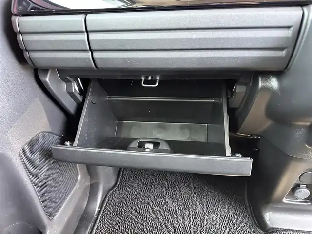 スズキ スペーシア カスタム HYBRID XS ターボ 宮城県 2024(令6)年 0.3万km ピュアホワイトパール/ブラック2トーン 全方位モニター付メモリーナビゲーション/・メモリーナビゲーション/・9インチディスプレイ/・地デジTV/・AM/FMラジオ/・スマートフォン連携/（AppleCarPlay/AndroidAuto）/・全方位モニター用カメラ/・USBソケット/＝＝＝/ワンオーナー/セーフティサポート/・デュアルセンサーブレーキサポート2/・誤発進抑制機能（前方/後方）/・低速時ブレーキサポート（前進/後退）/・車線逸脱警報機能/・車線逸脱抑制機能/・車線維持支援機能/・ふらつき警報機能/・発進お知らせ機能/・標識認識機能/・ハイビームアシスト/・アダプティブクルーズコントロール/ETC/前後ドライブレコーダー/両側パワースライドドア/ハーフレザーシート/シートヒーター/ステアリングヒーター/革巻きステアリング/パドルシフト/LEDヘッドランプ/フォグランプ/オートライト/スマートキー＆プッシュスタート/アイドリングストップ/純正15インチアルミホイール/ドアバイザー/フロアマット/W/サイド/カーテンエアバッグ