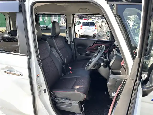 スズキ スペーシア カスタム HYBRID XS ターボ 宮城県 2024(令6)年 0.3万km ピュアホワイトパール/ブラック2トーン 全方位モニター付メモリーナビゲーション/・メモリーナビゲーション/・9インチディスプレイ/・地デジTV/・AM/FMラジオ/・スマートフォン連携/（AppleCarPlay/AndroidAuto）/・全方位モニター用カメラ/・USBソケット/＝＝＝/ワンオーナー/セーフティサポート/・デュアルセンサーブレーキサポート2/・誤発進抑制機能（前方/後方）/・低速時ブレーキサポート（前進/後退）/・車線逸脱警報機能/・車線逸脱抑制機能/・車線維持支援機能/・ふらつき警報機能/・発進お知らせ機能/・標識認識機能/・ハイビームアシスト/・アダプティブクルーズコントロール/ETC/前後ドライブレコーダー/両側パワースライドドア/ハーフレザーシート/シートヒーター/ステアリングヒーター/革巻きステアリング/パドルシフト/LEDヘッドランプ/フォグランプ/オートライト/スマートキー＆プッシュスタート/アイドリングストップ/純正15インチアルミホイール/ドアバイザー/フロアマット/W/サイド/カーテンエアバッグ