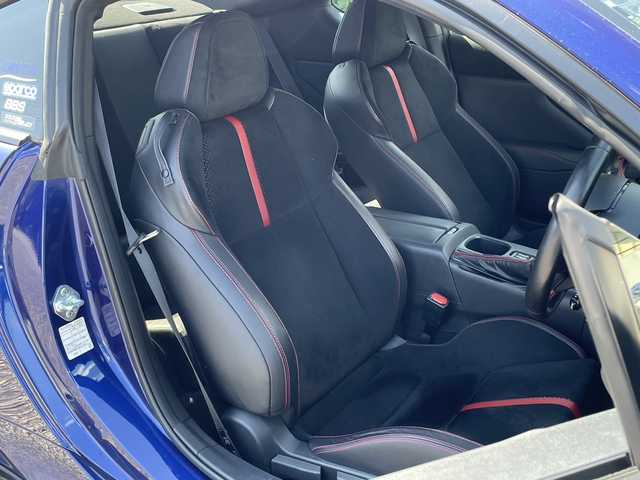 スバル ＢＲＺ S 大分県 2021(令3)年 5.3万km 紺 STiフルエアロ/STiダウンサス/ハーフレザーシート/純正メモリーナビ/バックカメラ/フルセグ/DVD/Bluetooth/シートヒーター/スマートキー/エンジンプッシュスタート/純正ドライブレコダー/ETC/アダプティブクルーズコントロール/レーンキープアシスト/純正LEDヘッドライト/オートライトコントロール/リアソナー/パドルシフト