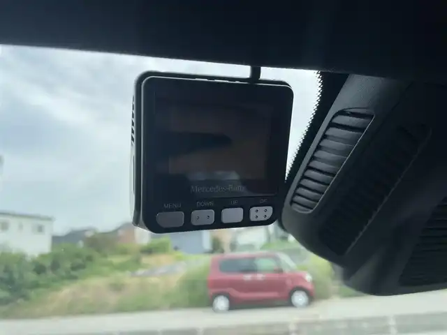 メルセデス・ベンツ ＧＬＡ２００ｄ 4マチック 富山県 2020(令2)年 1.2万km 白 ワンオーナー/パノラミックスライディングルーフ/アラウンドビューモニター/レーダーセーフティパッケージ/レーンキープアシスト/オートマチックハイビーム/レーダークルーズコントロール/ブラインドスポットモニター/衝突軽減ブレーキ/メーカーナビ/フルセグＴＶ/Bluetooth/ビルトインETC/ハーフレザーシート/シートヒーター/パワーシート/LEDオートライト/コーナーセンサー