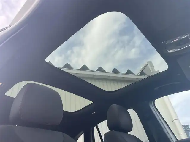 メルセデス・ベンツ ＧＬＡ２００ｄ 4マチック 富山県 2020(令2)年 1.2万km 白 ワンオーナー/パノラミックスライディングルーフ/アラウンドビューモニター/レーダーセーフティパッケージ/レーンキープアシスト/オートマチックハイビーム/レーダークルーズコントロール/ブラインドスポットモニター/衝突軽減ブレーキ/メーカーナビ/フルセグＴＶ/Bluetooth/ビルトインETC/ハーフレザーシート/シートヒーター/パワーシート/LEDオートライト/コーナーセンサー