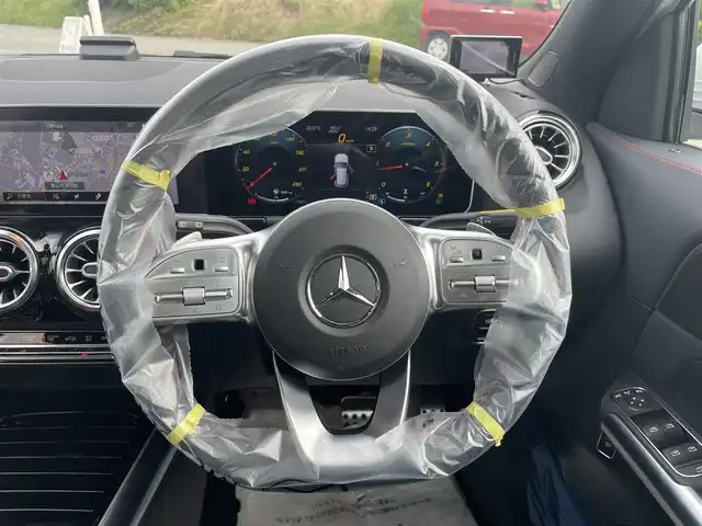 メルセデス・ベンツ ＧＬＡ２００ｄ 4マチック 富山県 2020(令2)年 1.2万km 白 ワンオーナー/パノラミックスライディングルーフ/アラウンドビューモニター/レーダーセーフティパッケージ/レーンキープアシスト/オートマチックハイビーム/レーダークルーズコントロール/ブラインドスポットモニター/衝突軽減ブレーキ/メーカーナビ/フルセグＴＶ/Bluetooth/ビルトインETC/ハーフレザーシート/シートヒーター/パワーシート/LEDオートライト/コーナーセンサー