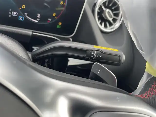 メルセデス・ベンツ ＧＬＡ２００ｄ 4マチック 富山県 2020(令2)年 1.2万km 白 ワンオーナー/パノラミックスライディングルーフ/アラウンドビューモニター/レーダーセーフティパッケージ/レーンキープアシスト/オートマチックハイビーム/レーダークルーズコントロール/ブラインドスポットモニター/衝突軽減ブレーキ/メーカーナビ/フルセグＴＶ/Bluetooth/ビルトインETC/ハーフレザーシート/シートヒーター/パワーシート/LEDオートライト/コーナーセンサー
