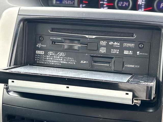 トヨタ ノア Si 千葉県 2008(平20)年 12.7万km ホワイトパールクリスタルシャイン ナビＮＨＺＴ－Ｗ５８　バックカメラ　フリップダウンモニター　電動スライドドア　ETC スマートキー プッシュスタート アドミレーションエアロ 16インチAW キセノンライト