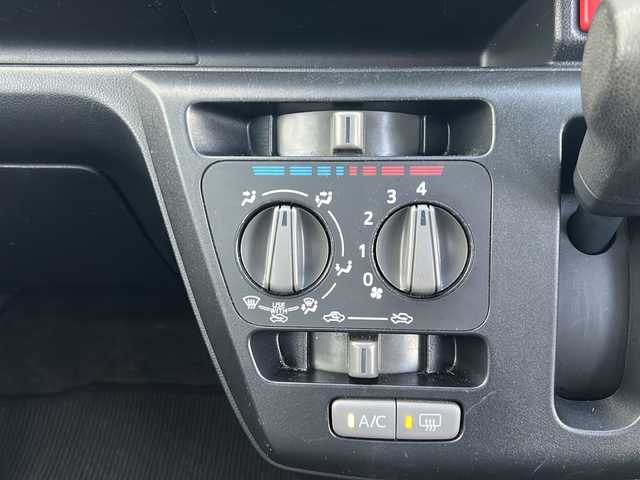 ダイハツ ミラ イース L SAⅢ 山形県 2018(平30)年 5.9万km ブラックマイカメタリック 4WD/衝突軽減システム/スマートアシスト/横滑り防止装置/オートマチックハイビーム/前後コーナーセンサー/社外ナビ/（Bluetooth/AM/FM/ワンセグ）/アイドリングストップ/純正フロアマット/スチールホイール車載４本