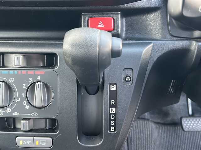 ダイハツ ミラ イース L SAⅢ 山形県 2018(平30)年 5.9万km ブラックマイカメタリック 4WD/衝突軽減システム/スマートアシスト/横滑り防止装置/オートマチックハイビーム/前後コーナーセンサー/社外ナビ/（Bluetooth/AM/FM/ワンセグ）/アイドリングストップ/純正フロアマット/スチールホイール車載４本