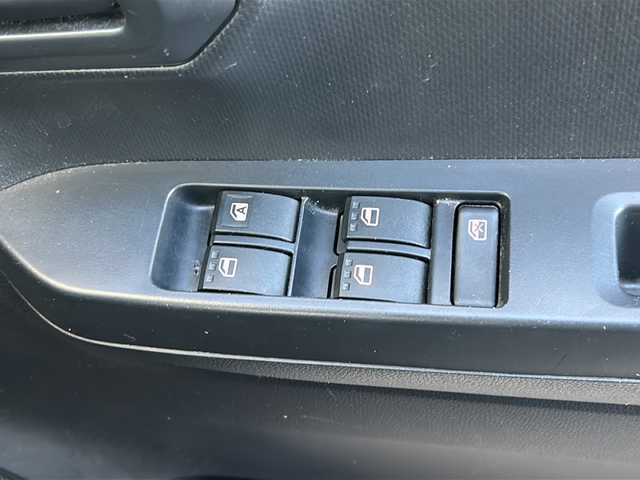 ダイハツ ミラ イース L SAⅢ 山形県 2018(平30)年 5.9万km ブラックマイカメタリック 4WD/衝突軽減システム/スマートアシスト/横滑り防止装置/オートマチックハイビーム/前後コーナーセンサー/社外ナビ/（Bluetooth/AM/FM/ワンセグ）/アイドリングストップ/純正フロアマット/スチールホイール車載４本