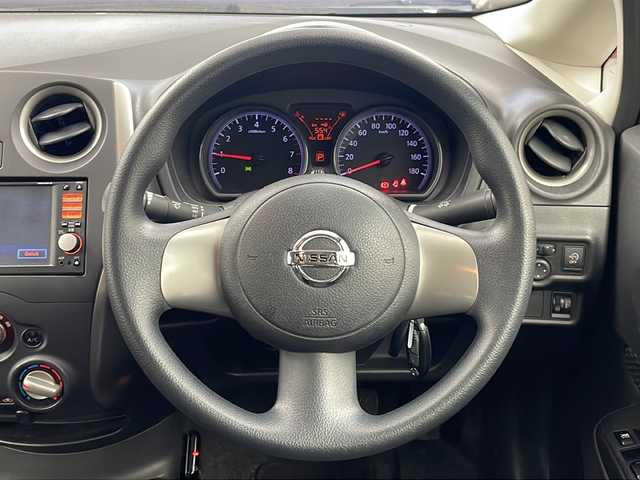 日産 ノート X 栃木県 2013(平25)年 10.9万km ブリリアントホワイトパール 純正ナビ/CD/AM/FM/TV/AUX/ETC/スマートキー/プッシュスタート/ワンオーナー/パワーウィンドウ