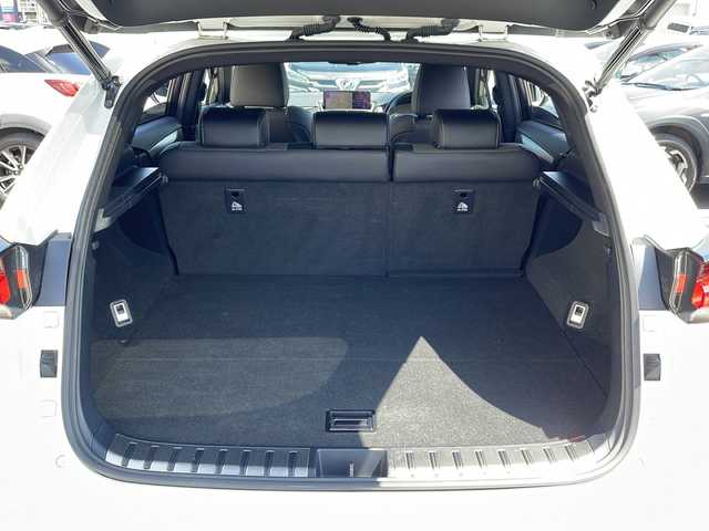 レクサス ＮＸ 300 Fスポーツ 道北・旭川 2018(平30)年 5.3万km ホワイトノーヴァガラスフレーク ・4WD/・禁煙車/・3眼LEDヘッドライト/・サンルーフ /・黒革シート/・純正メモリナビ/ CD/DVD/BD/SD/MSV/AUX/USB/BT/フルセグ/・全方位カメラ/・レクサスセーフティ＋/・PCS/・LDA/・PKSA/・PKSB/・ACC/・BSM/・HUD/・クリアランスソナー /・アイドリングストップ/・パドルシフト/・電動格納リアシート/・運転席メモリシート/・パワーシート/・シートヒーター /・エアシート /・ステアリングヒーター/・ミラーヒーター/・オートハイビーム/・オートライト/・フォグライト /・オートリトラミラー /・オートワイパー/・ビルトインETC2.0/・前後ドライブレコーダー/・純正エンジンスターター /・純正フロアマット/・ドアババイザー