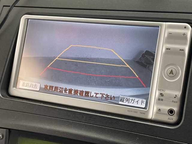 トヨタ プリウス S 群馬県 2011(平23)年 12.9万km シルバーM 純正ナビ　ＣＤ　ＤＶＤ　ＡＵＸ　ワンセグＴＶ　バックカメラ　オートライト　ハロゲンヘッドライト　ヘットライトレベライザー　純正アルミホイール　純正フロアマット　ビルトインＥＴＣ　ＡＢＳ　スマートキー