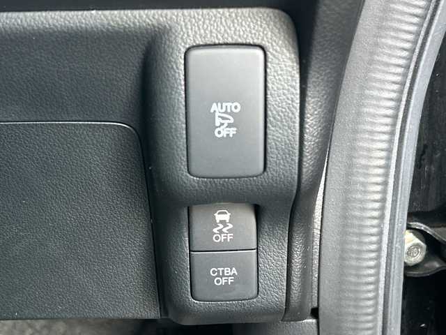 ホンダ Ｎ ＢＯＸ カスタム SSブラックSパッケージ 鹿児島県 2017(平29)年 9.5万km クリスタルブラックパール フルセグＴＶ/ＥＴＣ/ナビ/Ｂｌｕｅｔｏｏｔｈ接続/バックカメラ/プッシュスタート/スマートキー/ドライブレコーダー/シートヒーター/純正フロアマット/両側パワースライドドア/純正アルミホイール/横滑り防止装置/オートライト/LEDライト