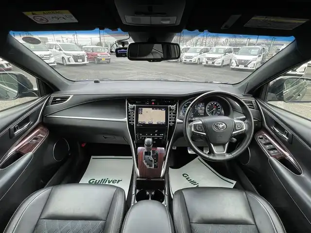 トヨタ ハリアー ハイブリッド プレミアム アドバンスドP 道央・札幌 2016(平28)年 3.2万km ブラック 4WD/純正SDナビ/フルセグTV/DVD/CD/BT/プリクラッシュセーフティ/パワーバックドア/JBLサウンド/ドライブレコーダー/社外エンジンスターター/アラウンドビューモニター/レーンディパーチャーアラート/クルーズコントロール/インテリジェントクリアランスソナー/オートマチックハイビーム/横滑り防止/LEDヘッドライト/LEDフォグ/ハーフレザーシート/D席パワーシート/プッシュスタート/スマートキー/ビルトインETC/電格ミラー/夏タイヤ純正アルミ積込/235/55R18 2022年 5mm