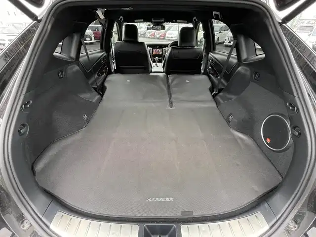 トヨタ ハリアー ハイブリッド プレミアム アドバンスドP 道央・札幌 2016(平28)年 3.2万km ブラック 4WD/純正SDナビ/フルセグTV/DVD/CD/BT/プリクラッシュセーフティ/パワーバックドア/JBLサウンド/ドライブレコーダー/社外エンジンスターター/アラウンドビューモニター/レーンディパーチャーアラート/クルーズコントロール/インテリジェントクリアランスソナー/オートマチックハイビーム/横滑り防止/LEDヘッドライト/LEDフォグ/ハーフレザーシート/D席パワーシート/プッシュスタート/スマートキー/ビルトインETC/電格ミラー/夏タイヤ純正アルミ積込/235/55R18 2022年 5mm