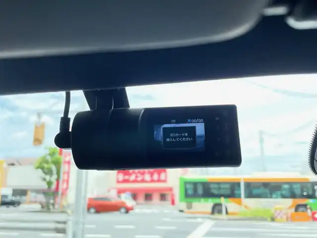 メルセデス・ベンツ Ｂ２００ｄ AMGライン 東京都 2019(令1)年 3.6万km イリジウムシルバー サンルーフ/純正ナビ/USB/Bluetooth/フルセグTV/バックカメラ/アクティブブレーキアシスト/アクティブレーンキーピングアシスト/アクティブパーキングアシスト/ブラインドスポットモニター/クルーズコントロール/ハーフレザーシート/前席パワーシート/前席シートヒーター/パドルシフト付き革巻きステアリング/ドライブレコーダー/ビルトインETC2.0/スマートキー×2/純正フロアマット/取扱説明書/ナビ取扱説明書/保証書