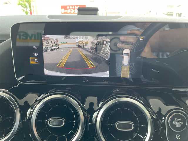 メルセデス・ベンツ Ｂ２００ｄ AMGライン 東京都 2019(令1)年 3.6万km イリジウムシルバー サンルーフ/純正ナビ/USB/Bluetooth/フルセグTV/バックカメラ/アクティブブレーキアシスト/アクティブレーンキーピングアシスト/アクティブパーキングアシスト/ブラインドスポットモニター/クルーズコントロール/ハーフレザーシート/前席パワーシート/前席シートヒーター/パドルシフト付き革巻きステアリング/ドライブレコーダー/ビルトインETC2.0/スマートキー×2/純正フロアマット/取扱説明書/ナビ取扱説明書/保証書