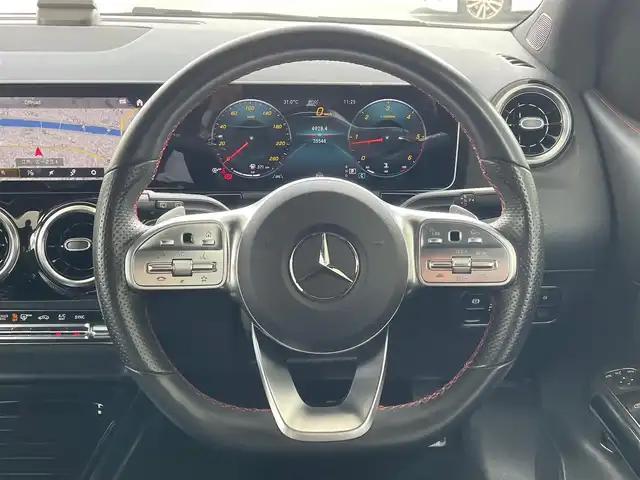 メルセデス・ベンツ Ｂ２００ｄ AMGライン 東京都 2019(令1)年 3.6万km イリジウムシルバー サンルーフ/純正ナビ/USB/Bluetooth/フルセグTV/バックカメラ/アクティブブレーキアシスト/アクティブレーンキーピングアシスト/アクティブパーキングアシスト/ブラインドスポットモニター/クルーズコントロール/ハーフレザーシート/前席パワーシート/前席シートヒーター/パドルシフト付き革巻きステアリング/ドライブレコーダー/ビルトインETC2.0/スマートキー×2/純正フロアマット/取扱説明書/ナビ取扱説明書/保証書