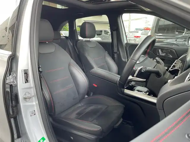 メルセデス・ベンツ Ｂ２００ｄ AMGライン 東京都 2019(令1)年 3.6万km イリジウムシルバー サンルーフ/純正ナビ/USB/Bluetooth/フルセグTV/バックカメラ/アクティブブレーキアシスト/アクティブレーンキーピングアシスト/アクティブパーキングアシスト/ブラインドスポットモニター/クルーズコントロール/ハーフレザーシート/前席パワーシート/前席シートヒーター/パドルシフト付き革巻きステアリング/ドライブレコーダー/ビルトインETC2.0/スマートキー×2/純正フロアマット/取扱説明書/ナビ取扱説明書/保証書