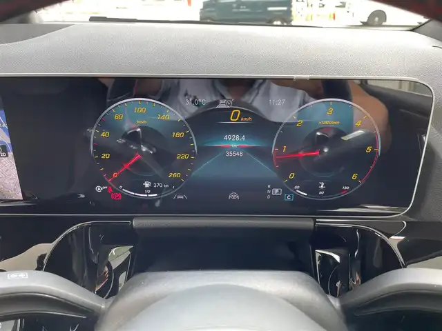 メルセデス・ベンツ Ｂ２００ｄ AMGライン 東京都 2019(令1)年 3.6万km イリジウムシルバー サンルーフ/純正ナビ/USB/Bluetooth/フルセグTV/バックカメラ/アクティブブレーキアシスト/アクティブレーンキーピングアシスト/アクティブパーキングアシスト/ブラインドスポットモニター/クルーズコントロール/ハーフレザーシート/前席パワーシート/前席シートヒーター/パドルシフト付き革巻きステアリング/ドライブレコーダー/ビルトインETC2.0/スマートキー×2/純正フロアマット/取扱説明書/ナビ取扱説明書/保証書