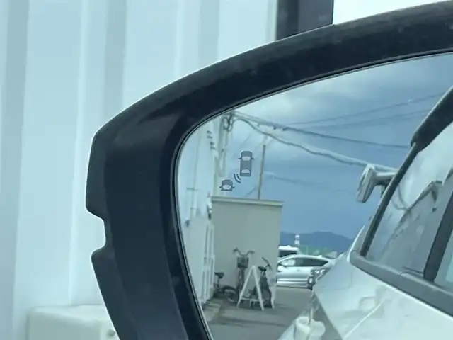 ホンダ シビック タイプR 佐賀県 2024(令6)年 2.3万km チャンピオンシップホワイト ワンオーナー/ディーラーOPテールゲートスポイラー【カーボン】/・TYPE R専用リアスポイラー車載/純正9型Honda CONNECTディスプレー/・フルセグTV/AM/FM/USB/Bluetooth/・AppleCarPlay/AndroidAuto/バックカメラ/ビルトインETC2.0/前後ドライブレコーダー/電子パーキングブレーキ/BRAKE HOLD機能/前席Honda TYPE Rシート/TYPE R専用ステアリングホイール/アダプティブダンパーシステム/TYPE R専用サスペンション/19インチリバースリムアルミホイール/Brembo社製フロント大径ベンチレーテッド2ピースディスクブレーキ/Brembo社製フロントアルミ対向4ポットキャリパー/リアディスクブレーキ/ステンレス製スポーツペダル/純正ドアバイザ―/新車時保証書/取扱説明書/スペアキー/Honda SENSING/・衝突軽減ブレーキ【CMBS】/・路外逸脱抑制機能/・アダプティブクルーズコントロール【ACC】/・車線維持支援システム【LKAS】/・近距離衝突軽減ブレーキ/・先行車発進お知らせ機能/・標識認識機能/・ブラインドスポットインフォメーション/・パーキングセンサーシステム
