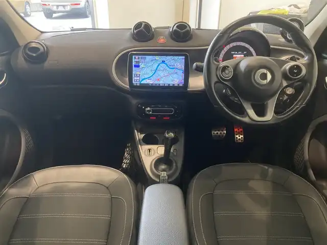 スマート ＭＣＣ スマート フォーフォー BRABUSスポーツ 熊本県 2018(平30)年 6.8万km 黒 ・キーレス/・ガラスルーフ/・衝突軽減ブレーキ/・パーキングアシスト/・レーンキープアシスト/・クルーズコントロール/・黒革シート/・前席シートヒーター /・社外メモリナビ/　【BD・Bluetooth・USB・SD・MSV】/・バックカメラ/・ETC/・フォグランプ/・純正マット