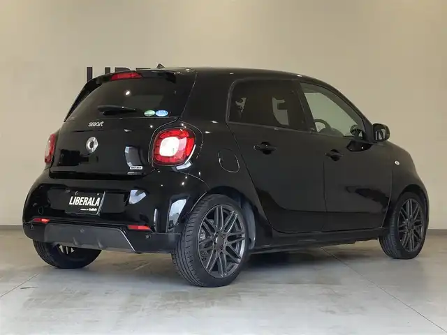 スマート ＭＣＣ スマート フォーフォー BRABUSスポーツ 熊本県 2018(平30)年 6.8万km 黒 ・キーレス/・ガラスルーフ/・衝突軽減ブレーキ/・パーキングアシスト/・レーンキープアシスト/・クルーズコントロール/・黒革シート/・前席シートヒーター /・社外メモリナビ/　【BD・Bluetooth・USB・SD・MSV】/・バックカメラ/・ETC/・フォグランプ/・純正マット