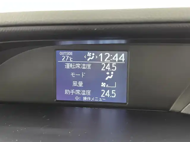 トヨタ ノア X 富山県 2018(平30)年 5.1万km ブラック 純正ナビ（AM/FM/CD/AUX/USB/BT）/ワンセグTV/バックカメラ/片側パワースライドドア/クルーズコントロール/横滑り防止装置/オートライト/LEDヘッドライト/ビルトインETC/リモコンキー/スペアキー有/アイドリングストップ/ドアバイザー/シートカバー/純正フロアマット/社外１５インチAW