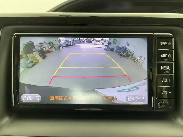 トヨタ ノア X 富山県 2018(平30)年 5.1万km ブラック 純正ナビ（AM/FM/CD/AUX/USB/BT）/ワンセグTV/バックカメラ/片側パワースライドドア/クルーズコントロール/横滑り防止装置/オートライト/LEDヘッドライト/ビルトインETC/リモコンキー/スペアキー有/アイドリングストップ/ドアバイザー/シートカバー/純正フロアマット/社外１５インチAW