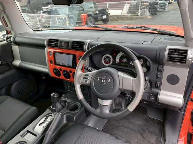 トヨタ ＦＪクルーザー オフロードパッケージ 岩手県 2012(平24)年 3.1万km オレンジ/ホワイト