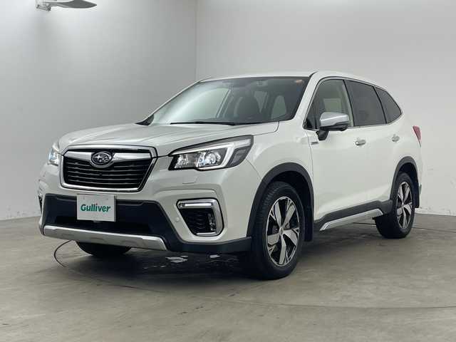 スバル フォレスター ハイブリッド アドバンス 兵庫県 2019(平31)年 3.6万km クリスタルホワイトP ・４WD/・純正8インチナビ/・Bluetooth/CD/DVD/SD/USB/Apple car /play/Android Auto/TV/・バックカメラ/・ビルトインETC/・デジタルインナーミラー/・前席パワーシート/・前席シートヒーター/・電動リアゲート/・ドライブレコーダー/・ハーフレザー/・パドルシフト/・MTモード付AT/・ステアリングヒーター/・ステアリング連動ヘッドランプ/・LEDヘッドライト/・オートライト/・横滑り防止装置/・衝突軽減ブレーキ/・先行車発進お知らせ/・レーダークルーズコントロール/・レーンキープアシスト/・コーナーセンサー/・後退速度リミッター/・ブラインドスポットモニター