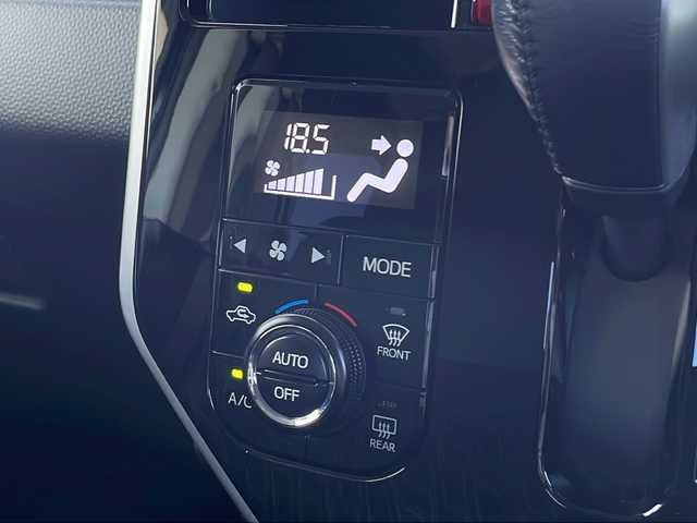 トヨタ ルーミー カスタムG－T 山口県 2017(平29)年 6.6万km ブラックマイカメタリック 純正SDナビ/Bluetoothオーディオ/フルセグテレビ/DVD再生/バックカメラ/Toyota Safety Sense/・衝突回避支援ブレーキ/・車線逸脱警報/・誤発進抑制/・先行車発進告知/・標識認識/・ふらつき警報/・プロアクティブドライビングアシスト/ETC/スマートキー/プッシュスタート/ドアバイザー/純正アルミホイール/両側オートスライドドア/クルーズコントロール/LEDヘッドライト/フォグライト