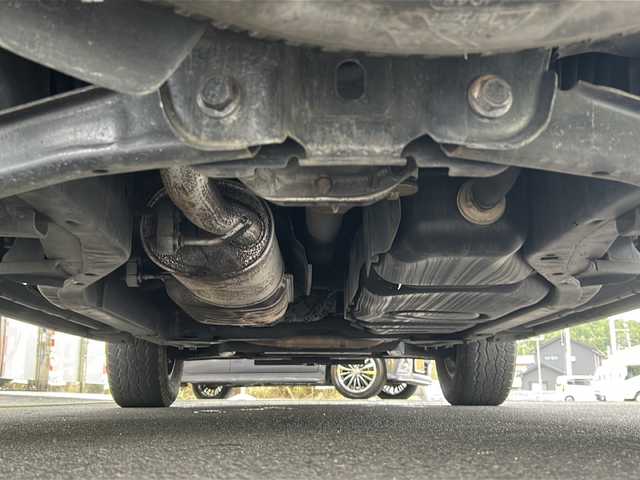フォード エクスプローラー V8 エディバウアー 福島県 2009(平21)年 14.3万km 黒 登録時走行距離：142337km/４WD/社外SDナビ/ (フルセグTV/BT/CD/DVD/AM/FM)/バックカメラ/サンルーフ/レザーシート/パワーシート/ (D席)/シートヒーター/ (D席/N席)/ETC/ステアリングスイッチ/純正フロアマット/電動格納ミラー/ウィンカーミラー/ハロゲンヘッドライト/フォグランプ/ルーフレール/ロックケリーAW/オープンカントリータイヤ/横滑り防止装置/スペアキー×１/取扱説明書