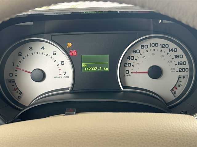 フォード エクスプローラー V8 エディバウアー 福島県 2009(平21)年 14.3万km 黒 登録時走行距離：142337km/４WD/社外SDナビ/ (フルセグTV/BT/CD/DVD/AM/FM)/バックカメラ/サンルーフ/レザーシート/パワーシート/ (D席)/シートヒーター/ (D席/N席)/ETC/ステアリングスイッチ/純正フロアマット/電動格納ミラー/ウィンカーミラー/ハロゲンヘッドライト/フォグランプ/ルーフレール/ロックケリーAW/オープンカントリータイヤ/横滑り防止装置/スペアキー×１/取扱説明書