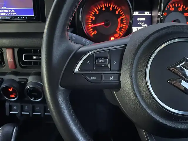 スズキ ジムニー XC 愛知県 2020(令2)年 2.9万km ブルーイッシュブラックパール3 パートタイム4WD車/・カロッツェリアHDDナビ/・フルセグテレビ/・CD/DVD再生機能/・ミュージックサーバー（HDD録音機能）/・Bluetooth接続/・ETC/・コムテック３６０度全方位ドライブレコーダー/・本革調シートカバー/・シートヒーター（運転席・助手席）/・純正16インチアルミホイール/・背面タイヤ/・純正LEDヘッドライト/・オートマチックハイビーム/・衝突軽減ブレーキ/・レーンキープアシスト/・スマートキー/・プッシュスタート/・オートエアコン/・クルーズコントロール