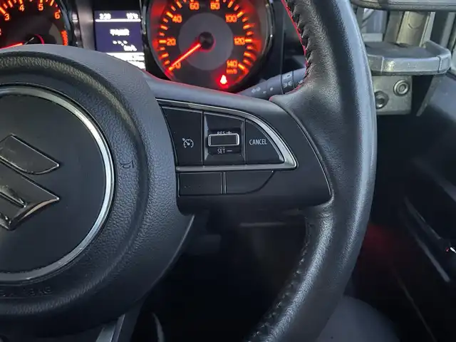 スズキ ジムニー XC 愛知県 2020(令2)年 2.9万km ブルーイッシュブラックパール3 パートタイム4WD車/・カロッツェリアHDDナビ/・フルセグテレビ/・CD/DVD再生機能/・ミュージックサーバー（HDD録音機能）/・Bluetooth接続/・ETC/・コムテック３６０度全方位ドライブレコーダー/・本革調シートカバー/・シートヒーター（運転席・助手席）/・純正16インチアルミホイール/・背面タイヤ/・純正LEDヘッドライト/・オートマチックハイビーム/・衝突軽減ブレーキ/・レーンキープアシスト/・スマートキー/・プッシュスタート/・オートエアコン/・クルーズコントロール