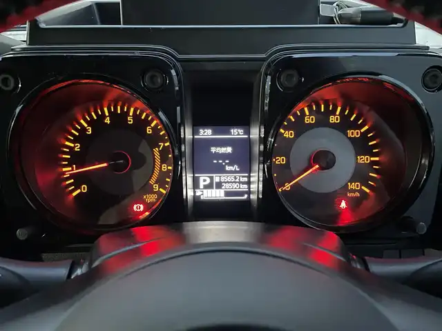 スズキ ジムニー XC 愛知県 2020(令2)年 2.9万km ブルーイッシュブラックパール3 パートタイム4WD車/・カロッツェリアHDDナビ/・フルセグテレビ/・CD/DVD再生機能/・ミュージックサーバー（HDD録音機能）/・Bluetooth接続/・ETC/・コムテック３６０度全方位ドライブレコーダー/・本革調シートカバー/・シートヒーター（運転席・助手席）/・純正16インチアルミホイール/・背面タイヤ/・純正LEDヘッドライト/・オートマチックハイビーム/・衝突軽減ブレーキ/・レーンキープアシスト/・スマートキー/・プッシュスタート/・オートエアコン/・クルーズコントロール