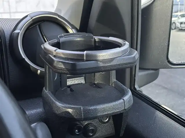 スズキ ジムニー XC 愛知県 2020(令2)年 2.9万km ブルーイッシュブラックパール3 パートタイム4WD車/・カロッツェリアHDDナビ/・フルセグテレビ/・CD/DVD再生機能/・ミュージックサーバー（HDD録音機能）/・Bluetooth接続/・ETC/・コムテック３６０度全方位ドライブレコーダー/・本革調シートカバー/・シートヒーター（運転席・助手席）/・純正16インチアルミホイール/・背面タイヤ/・純正LEDヘッドライト/・オートマチックハイビーム/・衝突軽減ブレーキ/・レーンキープアシスト/・スマートキー/・プッシュスタート/・オートエアコン/・クルーズコントロール