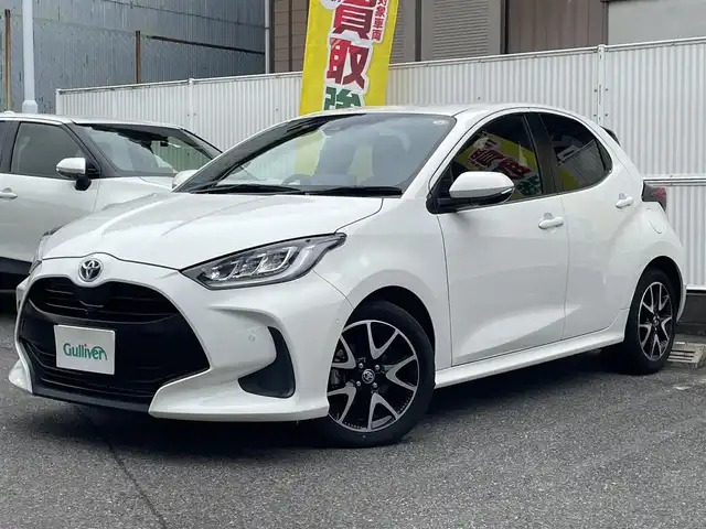 トヨタ ヤリス ハイブリッド Z 愛知県 2020(令2)年 0.9万km スーパーホワイトⅡ ワンオーナー/純ディスプレイナビ/パノラマビューカメラ/前後ドライブレコーダー/トヨタセーフティセンス/レーダークルーズコントロール/パーキングアシスト/シートヒーター/純16インチAW/ETC/保証書　取説/スペアキー