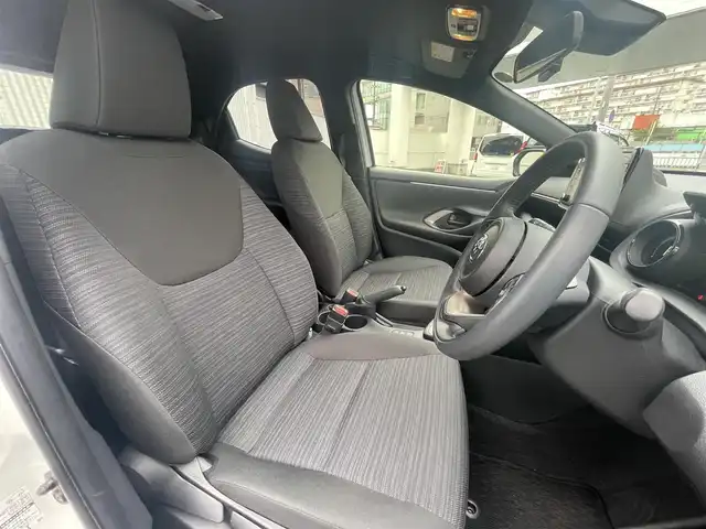 トヨタ ヤリス ハイブリッド Z 愛知県 2020(令2)年 0.9万km スーパーホワイトⅡ ワンオーナー/純ディスプレイナビ/パノラマビューカメラ/前後ドライブレコーダー/トヨタセーフティセンス/レーダークルーズコントロール/パーキングアシスト/シートヒーター/純16インチAW/ETC/保証書　取説/スペアキー