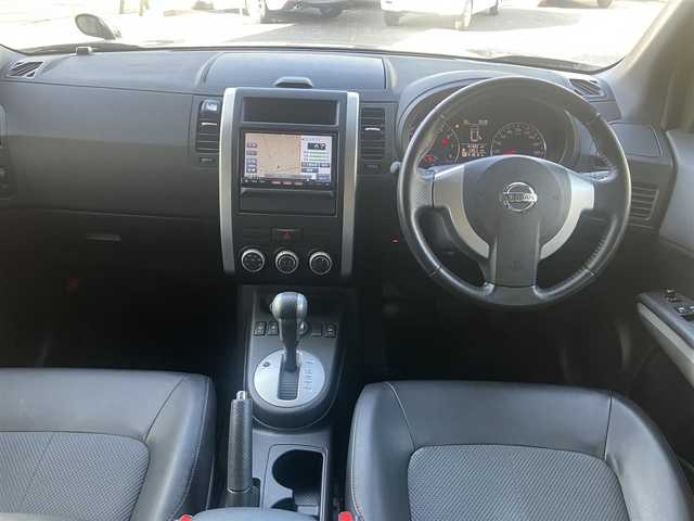 日産 エクストレイル 20X 岡山県 2012(平24)年 4.2万km ダイヤモンドブラック 純正メモリナビTV/DVDビデオ&CD/地デジ　フルセグ/Bluetoothオーディオ/バックカメラ/インテリキー/スペアキー有り/ビルトインETC/ドライブレコーダー/全席シートヒーター/オートライト/カプロンシート/保証書取説有り