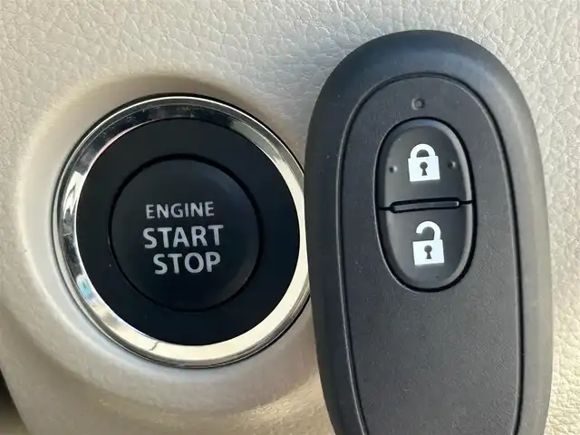 スズキ ラパン L 静岡県 2020(令2)年 2.2万km フォーンベージュM スズキセーフティーサポート/・デュアルセンサーブレーキサポート/・ハイビームアシスト/・誤発進抑制機能/・車線逸脱警報機能/・ふらつき警報機能/・先行車発進お知らせ機能/・後退時ブレーキサポート/・後方誤発進抑制機能/ケンウッド7インチナビ/FM/AM/iPod/SD/ワンセグTV/CD/Bluetooth/ビルトインETC/コーナーセンサー/オートライト/ドライブレコーダー/純正フロアマット/ベンチシート/フルフラットシート