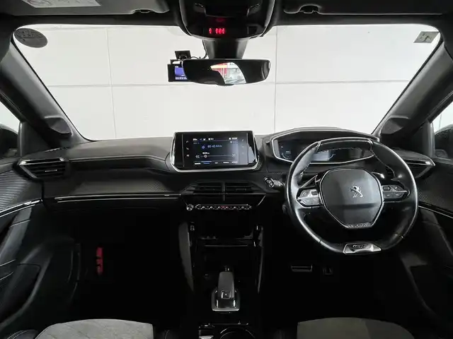 プジョー ２０８ GT ライン 山形県 2021(令3)年 2.9万km パール 純正ディスプレイオーディオ/・Bluetooth/USB/AppleCarPlay/AndroidAuto/ETC/インテリジェントハイビーム/パーキングセンサー/トラクションコントロール/アンビエンスライト/アクティブセーフティブレーキ/トラフィックサインインフォメーション/疲労検知システム/ブラインドスポットモニター/ハーフレザーシート /ワイヤレスチャージング/レーンキープアシスト/レーンポジショニングアシスト