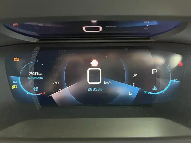 プジョー ２０８ GT ライン 山形県 2021(令3)年 2.9万km パール 純正ディスプレイオーディオ/・Bluetooth/USB/AppleCarPlay/AndroidAuto/ETC/インテリジェントハイビーム/パーキングセンサー/トラクションコントロール/アンビエンスライト/アクティブセーフティブレーキ/トラフィックサインインフォメーション/疲労検知システム/ブラインドスポットモニター/ハーフレザーシート /ワイヤレスチャージング/レーンキープアシスト/レーンポジショニングアシスト